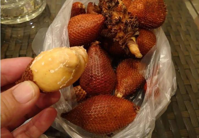 蛇皮果是什么季節(jié)成熟？蛇皮果是什么味道？