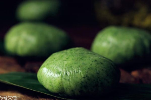蒸青團(tuán)子多長時間 制作青團(tuán)的注意事項