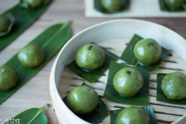 蒸青團(tuán)子多長時間 制作青團(tuán)的注意事項