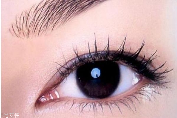 紋眼線好不好？內(nèi)眼線會傷害眼睛嗎？