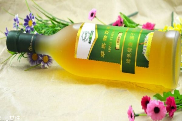蘋(píng)果醋和蘋(píng)果醋飲料是一樣的嗎 蘋(píng)果醋和蘋(píng)果醋飲料區(qū)別