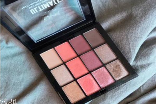 nyx12色眼影盤(pán)多少錢 nyx12色眼影畫(huà)法