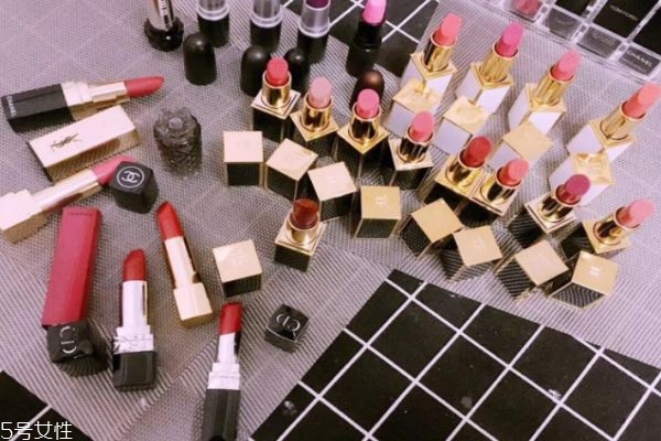 有哪些非常經(jīng)典或者一直非?；鸬目诩t 最火口紅排行榜