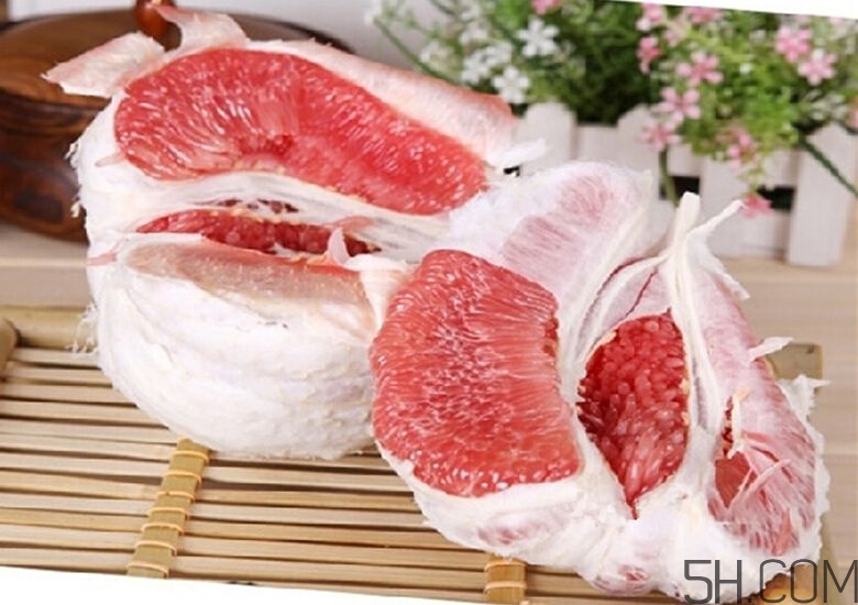紅心柚子多少錢一斤？紅心柚子怎么挑選？