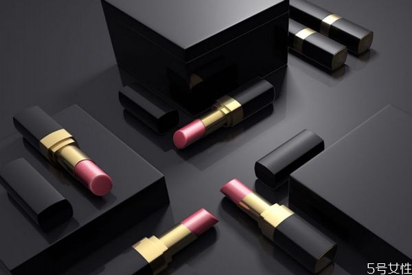 經(jīng)?；瘖y真的很傷皮膚嗎 應(yīng)不應(yīng)該使用化妝品呢