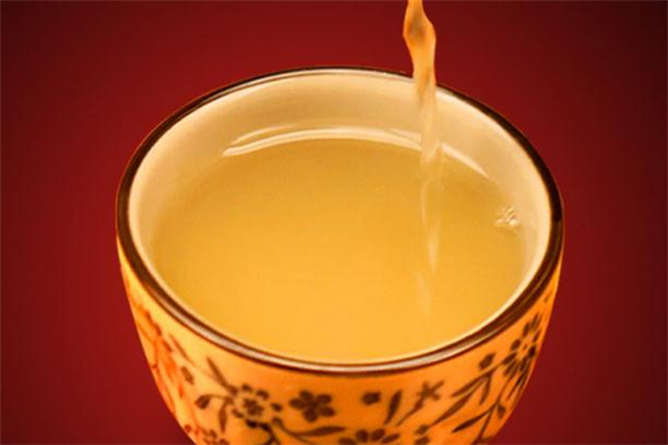 黃酒開(kāi)封一年還能喝嗎 喝了過(guò)期黃酒會(huì)怎樣