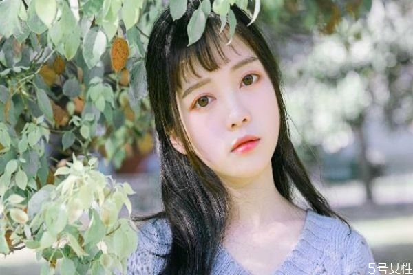 皮膚過(guò)度出油怎么辦 皮膚出油多怎么改善