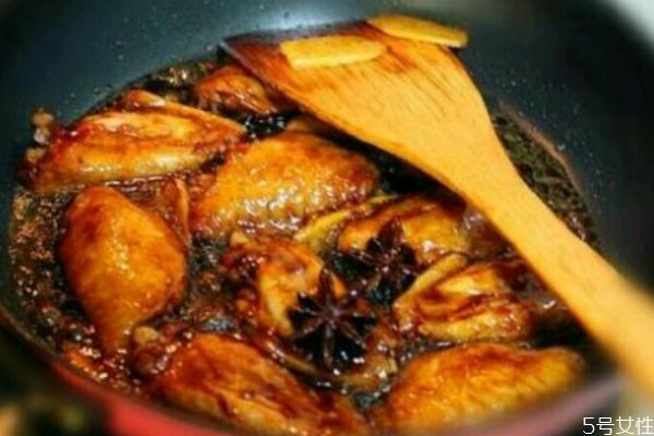 雞翅的營養(yǎng)價值 雞翅的選購方法