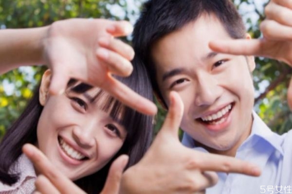 戀愛(ài)冷淡期怎么聊天 感情平淡期怎么度過(guò)