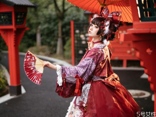 lolita茶話(huà)會(huì)注意事項(xiàng) lolita搭配法則