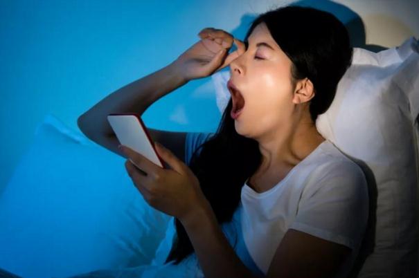 熬夜會(huì)不孕不育嗎 熬夜會(huì)長斑嗎