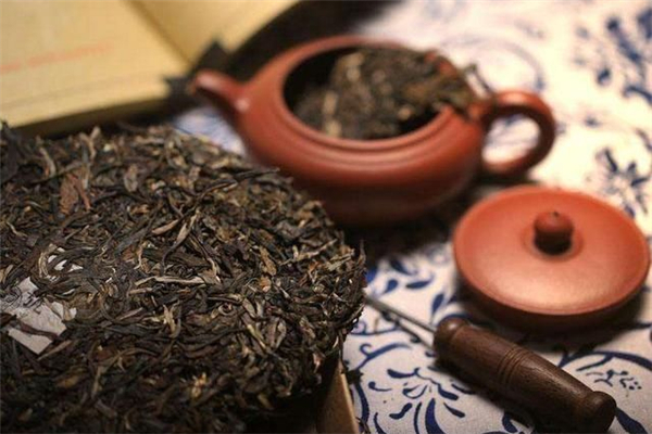 普洱茶煮著喝還是泡著喝 普洱茶煮多長時(shí)間好