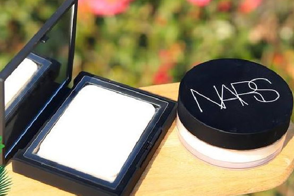 nars粉餅可以用來補妝嗎 nars粉餅可以直接當(dāng)?shù)讑y嗎