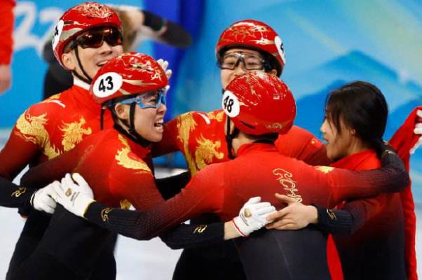 中國首金!短道混合接力中國隊(duì)奪冠 中國接力擁有絕對實(shí)力