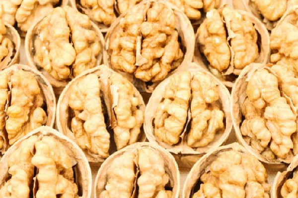 紙皮核桃的價(jià)格多少錢(qián)一斤 紙皮核桃有哪些品種