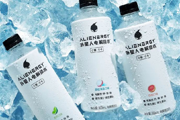 外星人電解質(zhì)水可以當水喝嗎 外星人電解質(zhì)水適合什么人喝