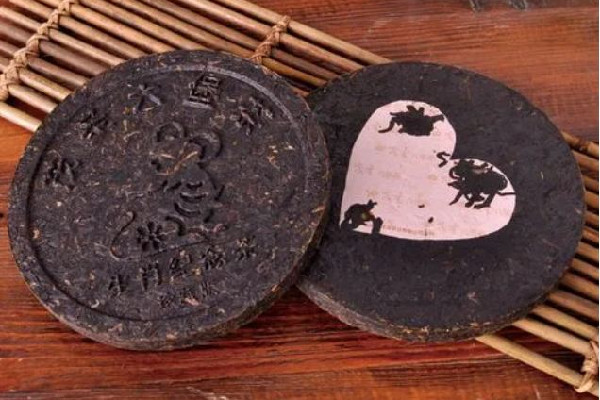 茶餅是不是放越久越好 茶餅時(shí)間久了還能喝嗎