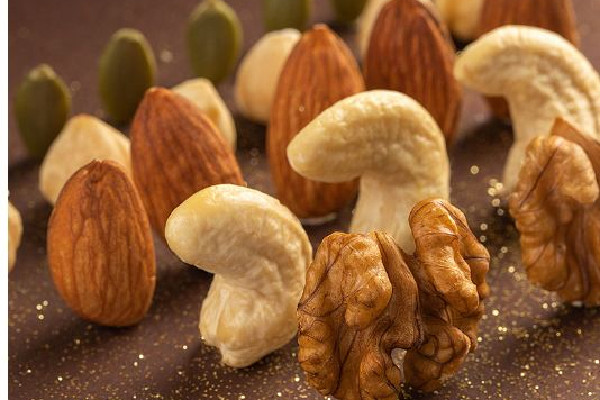 堅(jiān)果有哈喇味還能吃嗎 堅(jiān)果可以放多長時間